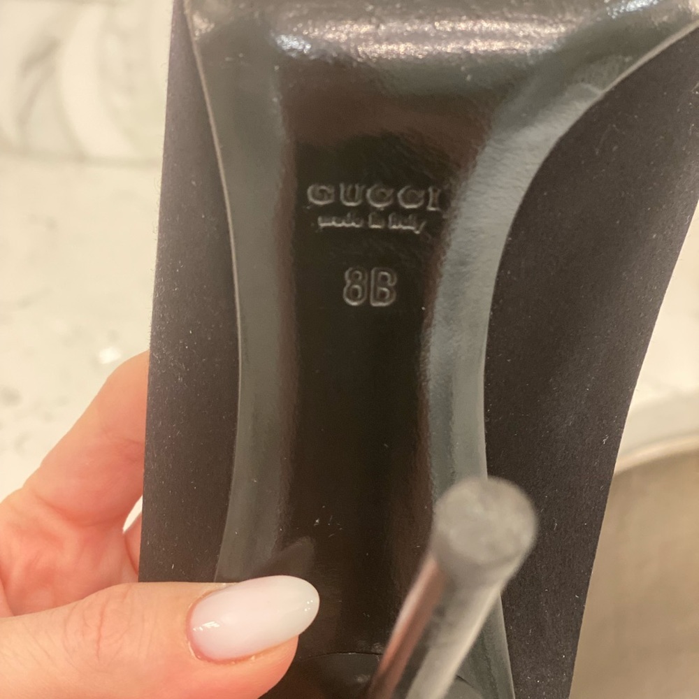 Gucci Black Horsebit Satin pumps in size 38. - Picture 3 of 7